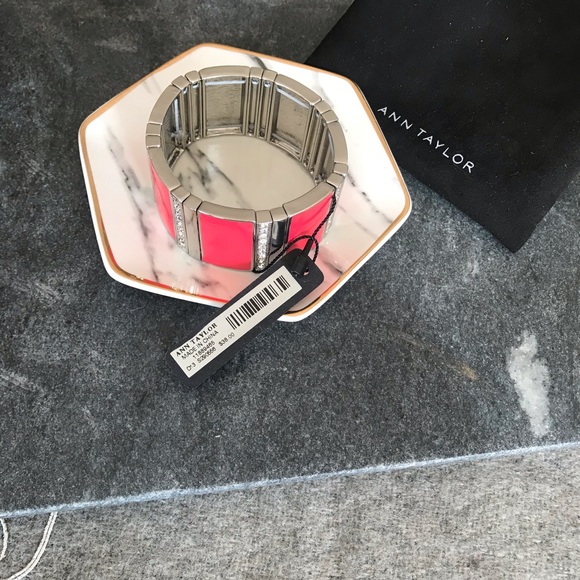 Ann Taylor Red / Silver Bracelet. NWT - Picture 4 of 4